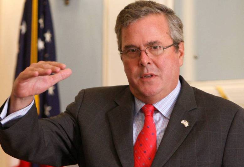 Bush Embraces Hispanics, Asks Republicans To Follow His Lead