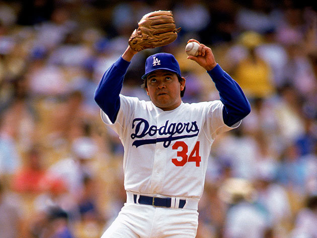 Former Mexican MLB Baseball Pitcher Becomes A U.S. Citizen