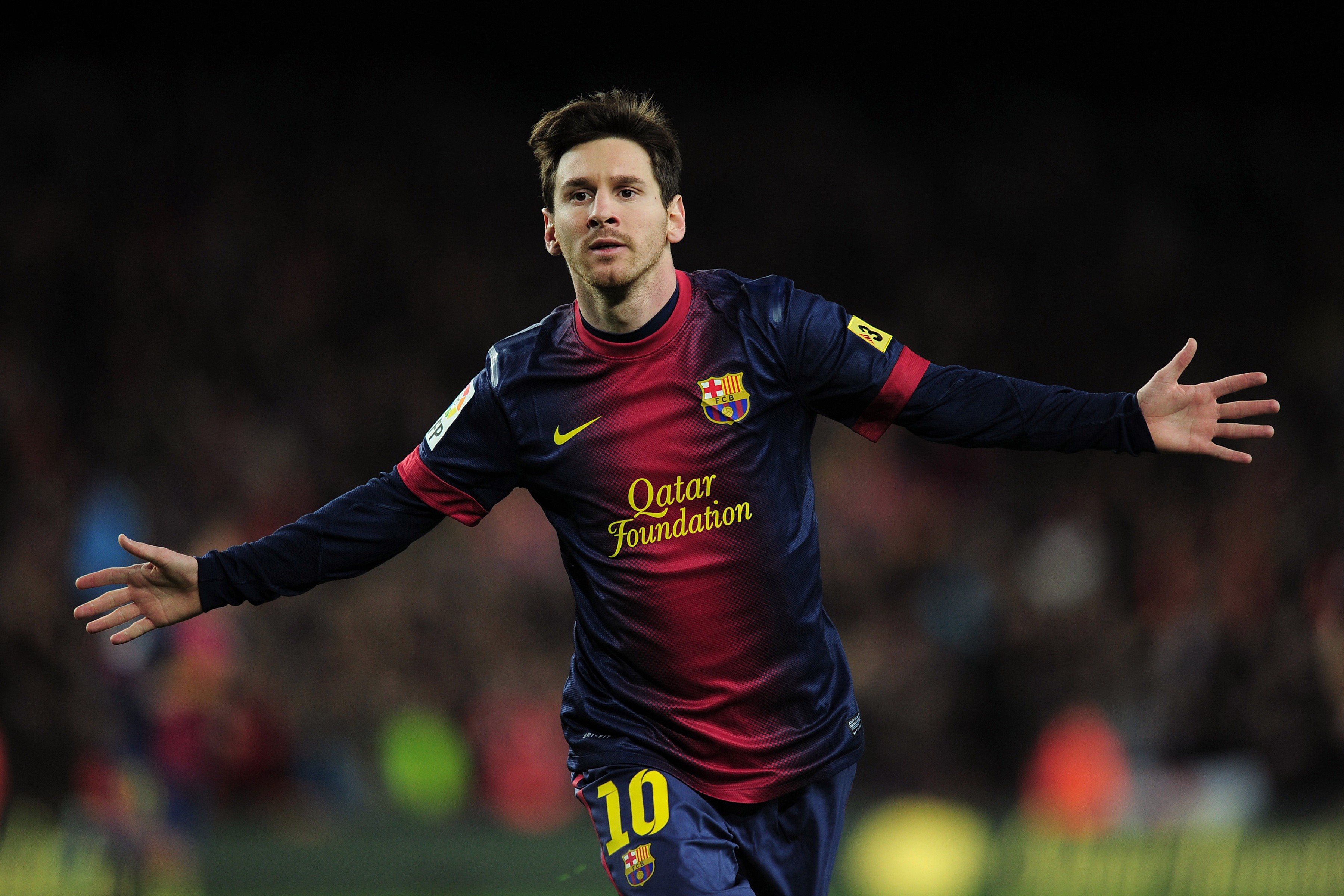 Argentinian Striker Messi Helps FC Barcelona Win UEFA 'Super Cup'