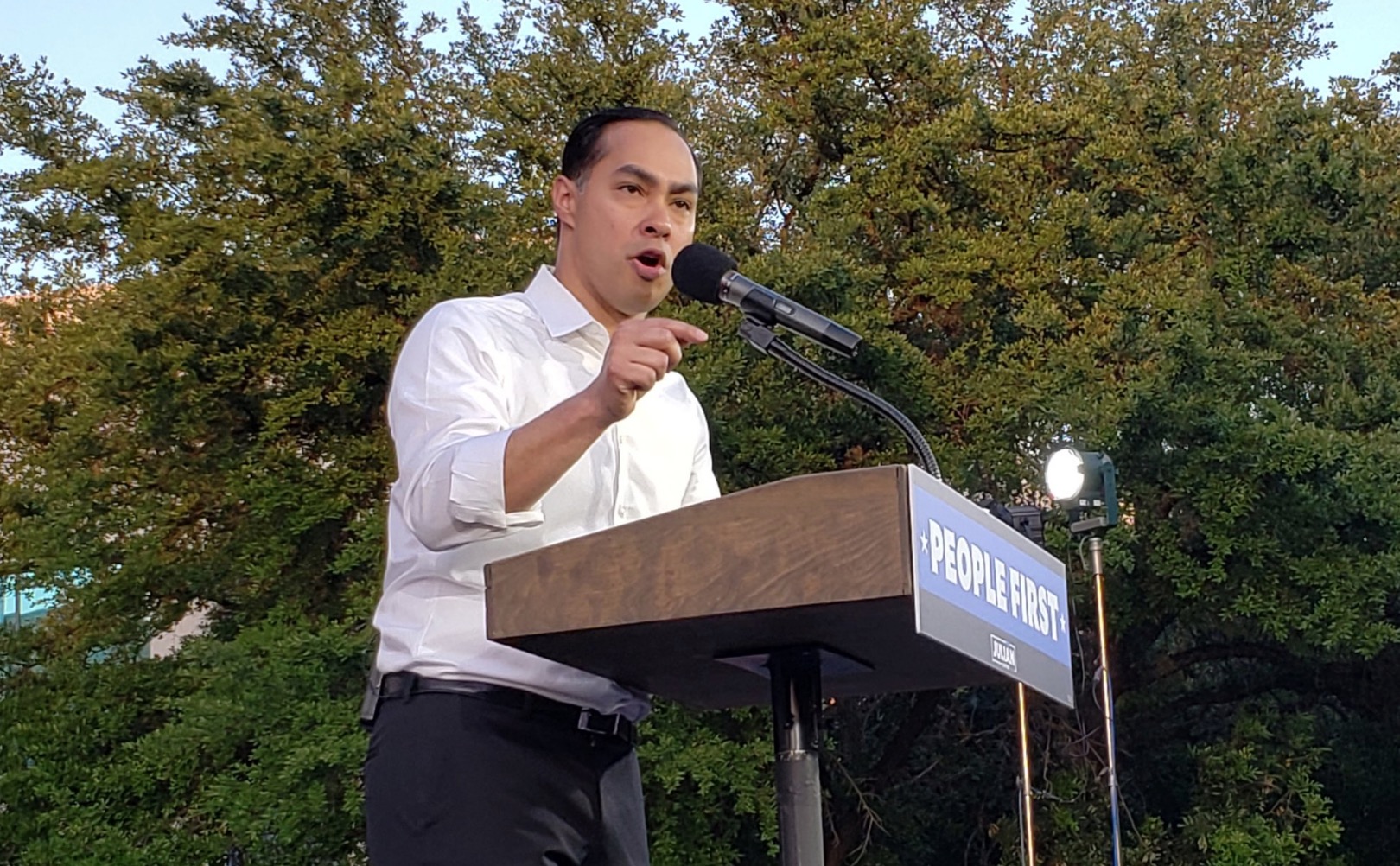 Castro questions American dream under trump