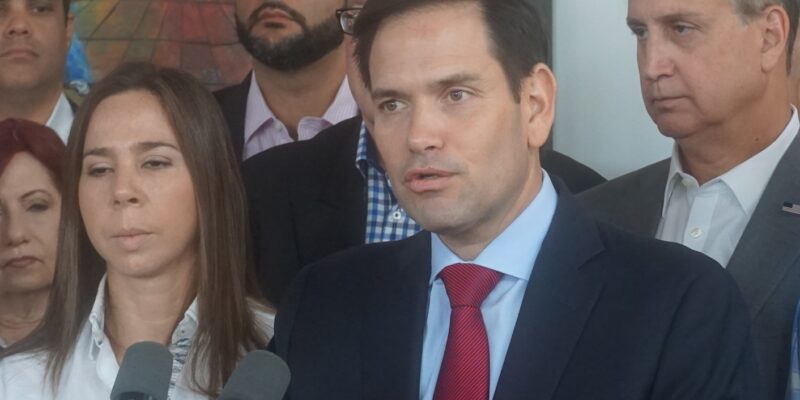 Cruz, Rubio targeted by FBI in “political espionage” probe