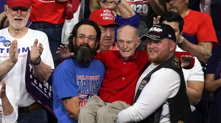 Trump Praises WWII Veteran Carried to Seat at Trump Phoenix Rally