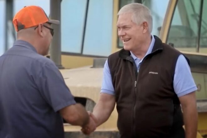 Pete Sessions Praises Trump for Illegal Immigration Response