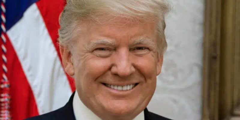 Trump sarcastically rips Romney after he tests negative for COVID-19